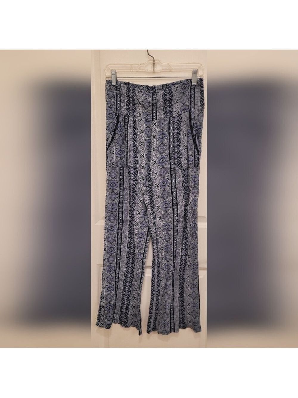 Three Dots Paisley Casual Pants